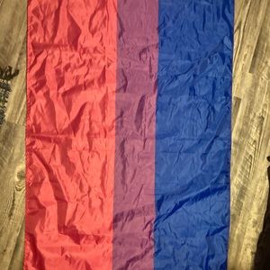 bi pride flag